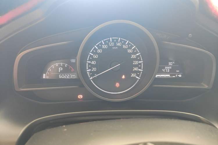 Used Mazda 3 Axela 2019 Cloud-Controlled Sedan 1.5L Automatic Luxury Model China VI Standard Instrument Cluster