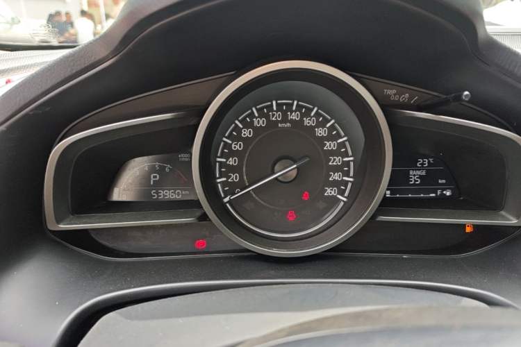 Used Mazda 3 Axela 2019 Cloud-Controlled Sedan 1.5L Automatic Luxury Model China VI Standard Instrument Cluster