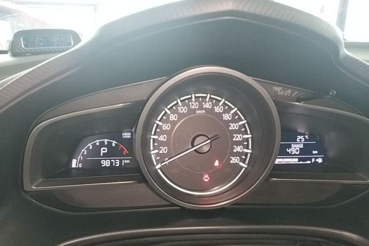 Used Mazda 3 Axela 2019 Cloud-Controlled Version Sedan 1.5L Automatic Comfort Trim China V Standard Instrument Cluster