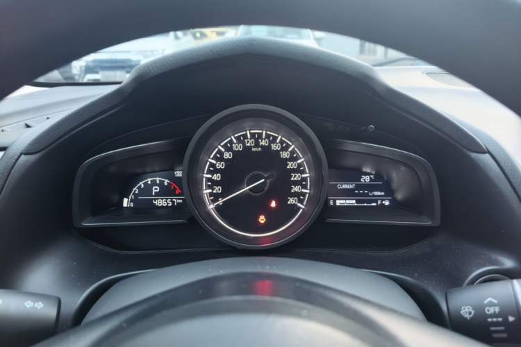Used Mazda 3 Axela 2019 Cloud-Controlled Sedan 1.5L Automatic Luxury Model China VI Standard Instrument Cluster