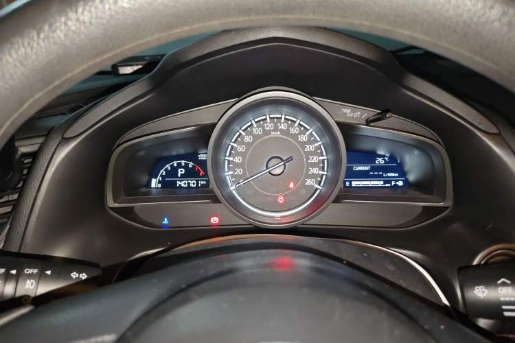 Used Mazda 3 Axela 2019 Cloud-Controlled Sedan 1.5L Automatic Luxury Model China VI Standard Instrument Cluster