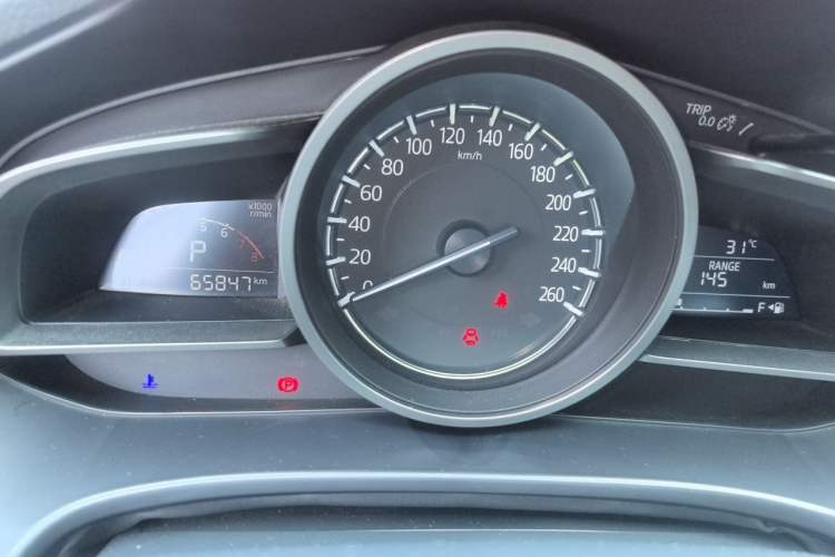 Used Mazda 3 Axela 2019 Cloud-Controlled Version Sedan 2.0L Automatic Luxury Trim China VI Standard Instrument Cluster