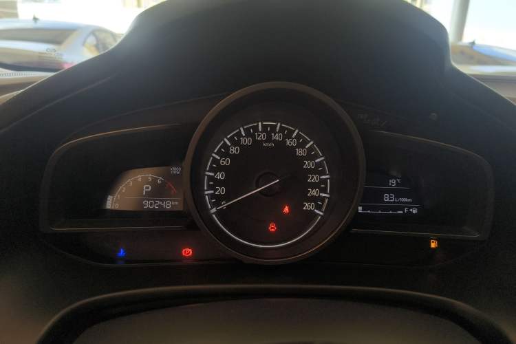 Used Mazda 3 Axela 2019 Cloud-Controlled Sedan 1.5L Automatic Luxury Model China VI Standard Instrument Cluster