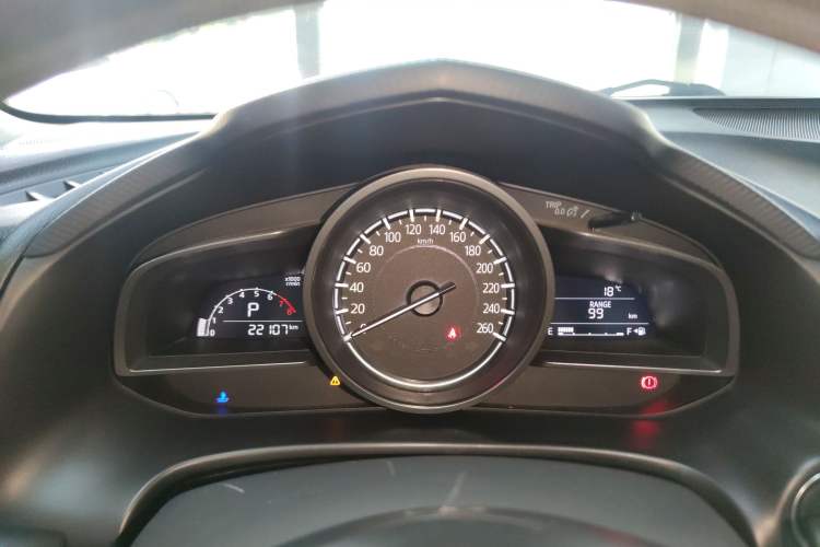 Used Mazda 3 Axela 2019 Cloud-Controlled Version Sedan 1.5L Automatic Comfort Trim China VI Standard Instrument Cluster
