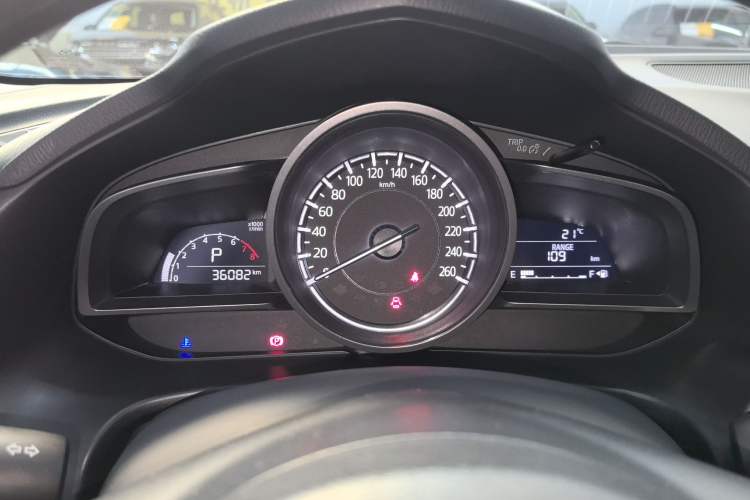 Used Mazda 3 Axela 2019 Cloud-Controlled Sedan 1.5L Automatic Luxury Model China VI Standard Instrument Cluster