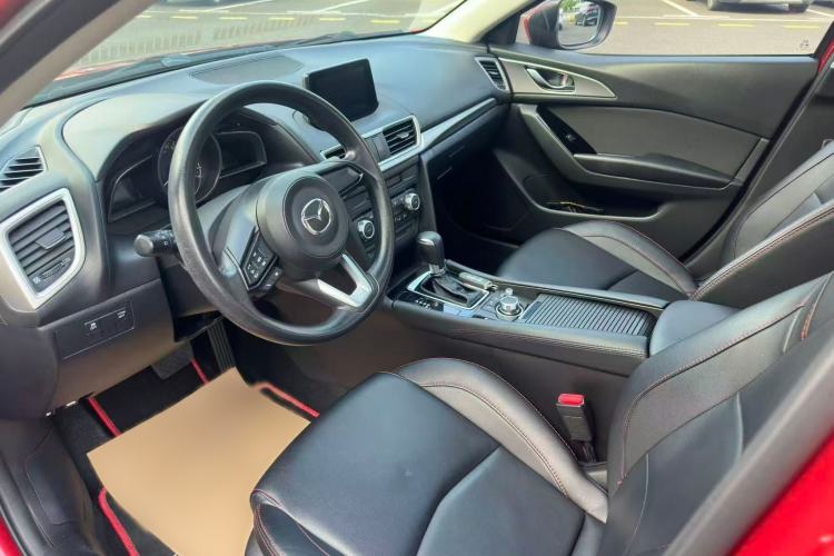 Used Mazda 3 Axela 2019 Cloud-Controlled Sedan 1.5L Automatic Luxury Model China VI Standard Interior 2