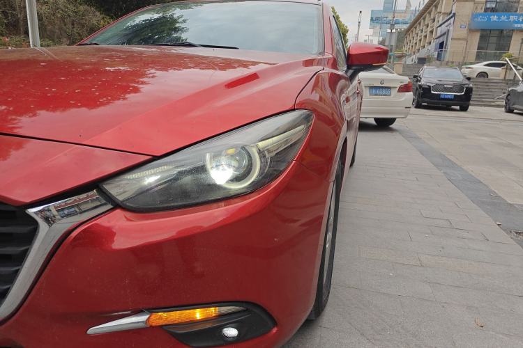 Used Mazda 3 Axela 2019 Cloud-Controlled Version Sedan 1.5L Automatic Luxury Trim China V Standard Left Front Headlight