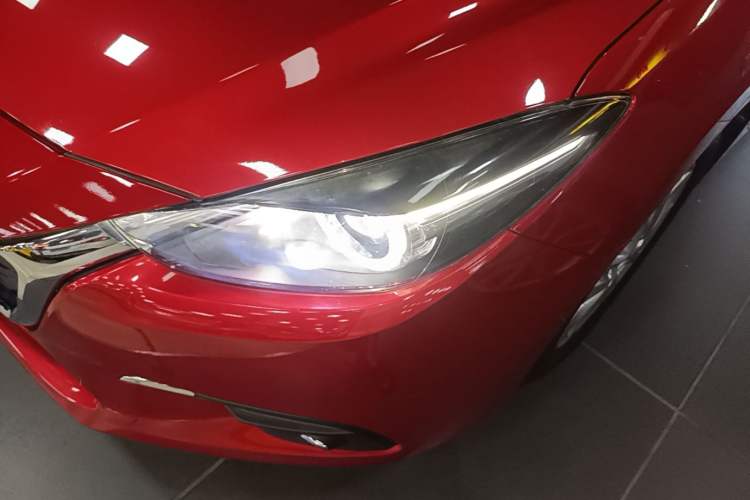 Used Mazda 3 Axela 2019 Cloud-Controlled Sedan 1.5L Automatic Luxury Model China VI Standard Left Front Headlight