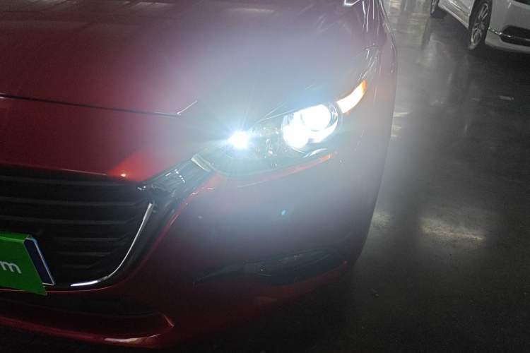 Used Mazda 3 Axela 2019 Cloud-Controlled Version Sedan 1.5L Automatic Comfort Trim China VI Standard Left Front Headlight