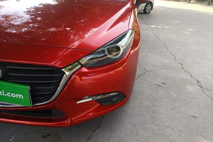 Used Mazda 3 Axela 2019 Cloud-Controlled Sedan 1.5L Automatic Luxury Model China VI Standard Left Front Headlight