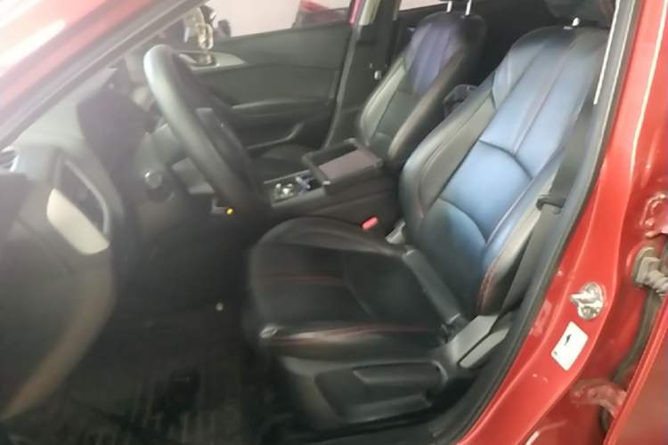 Used Mazda 3 Axela 2019 Cloud-Controlled Sedan 1.5L Automatic Luxury Model China VI Standard Left Front Seat
