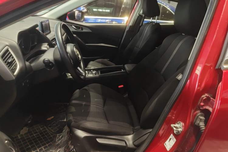 Used Mazda 3 Axela 2019 Cloud-Controlled Sedan 1.5L Automatic Luxury Model China VI Standard Left Front Seat