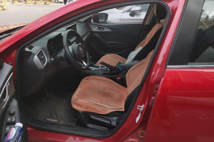 Used Mazda 3 Axela 2019 Cloud-Controlled Version Sedan 1.5L Automatic Comfort Trim China VI Standard Left Front Seat
