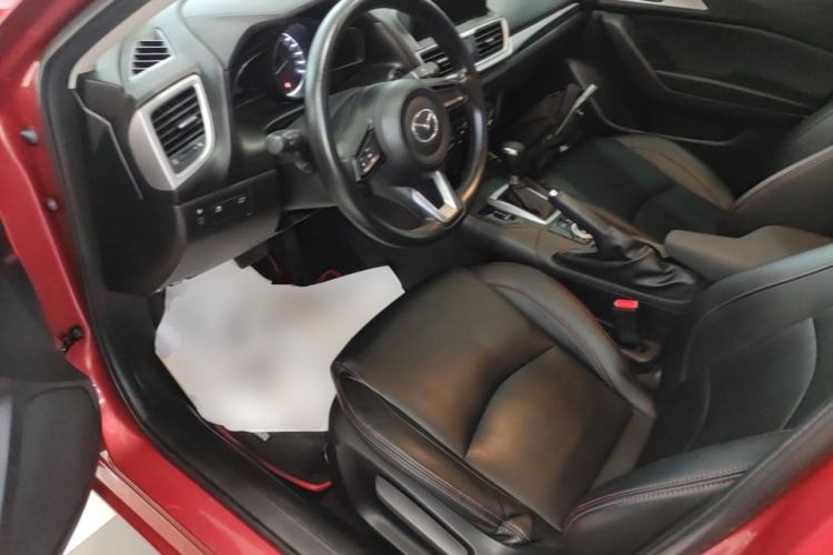 Used Mazda 3 Axela 2019 Cloud-Control Edition Hatchback 1.5L Automatic Comfort Model China VI Standard Left Front Seat