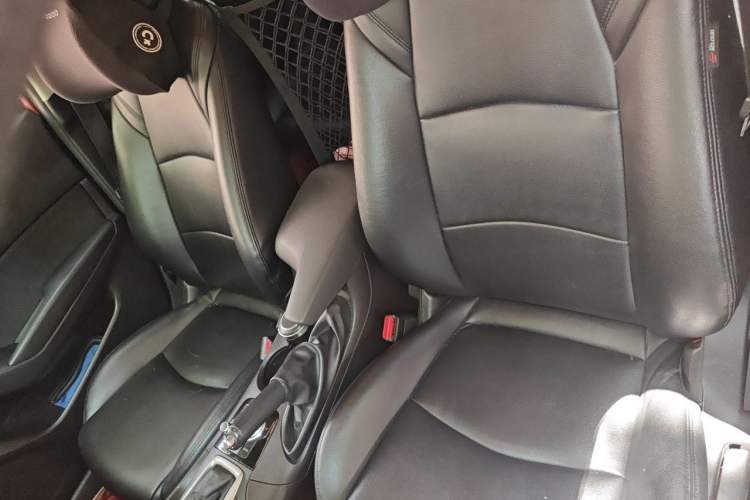 Used Mazda 3 Axela 2019 Cloud-Control Edition Hatchback 1.5L Automatic Comfort Model China VI Standard Left Front Seat