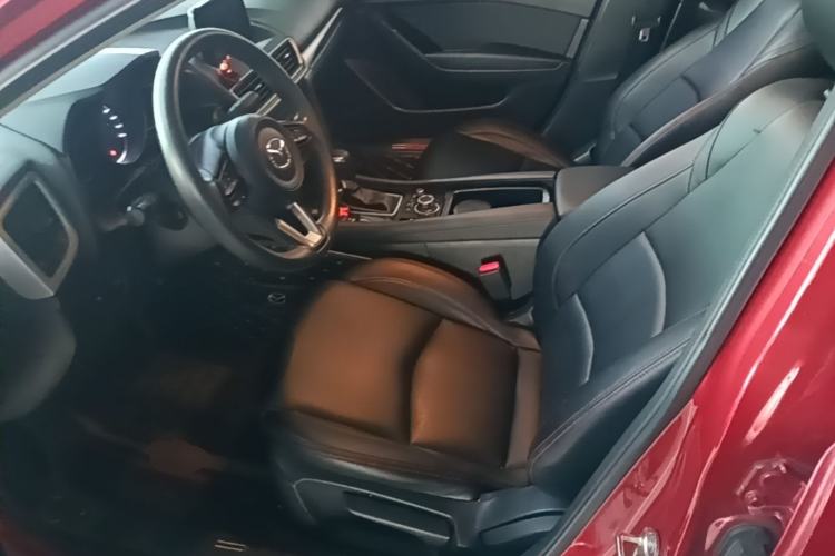 Used Mazda 3 Axela 2019 Cloud-Controlled Version Sedan 1.5L Automatic Luxury Trim China V Standard Left Front Seat