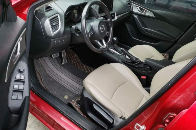 Used Mazda 3 Axela 2019 Cloud-Controlled Version Sedan 1.5L Automatic Comfort Trim China VI Standard Left Front Seat