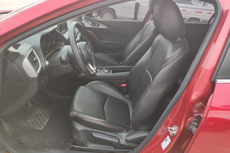 Used Mazda 3 Axela 2019 Cloud-Controlled Sedan 1.5L Automatic Luxury Model China VI Standard Left Front Seat