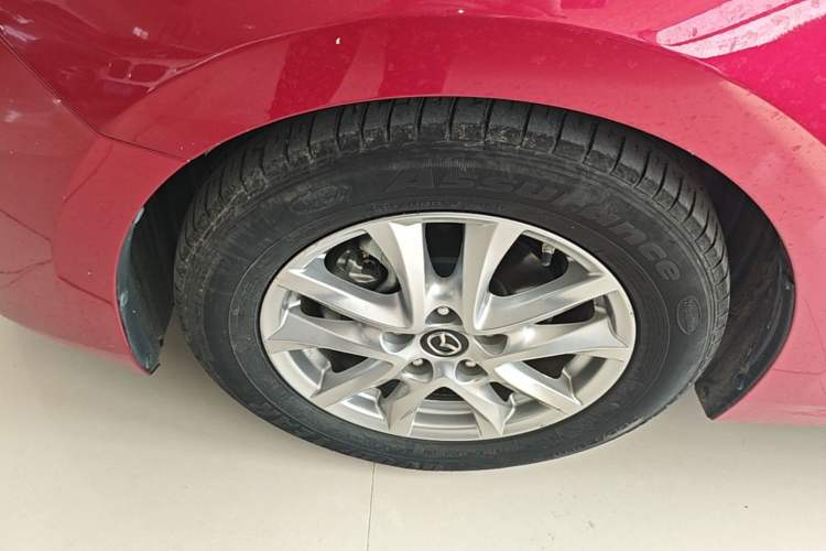 Used Mazda 3 Axela 2019 Cloud-Controlled Sedan 1.5L Automatic Luxury Model China VI Standard Left Front Wheel Hub