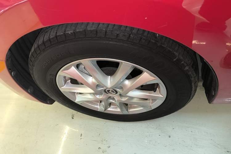 Used Mazda 3 Axela 2019 Cloud-Controlled Edition Hatchback 1.5L Automatic Luxury Model China VI Standard Left Front Wheel Hub