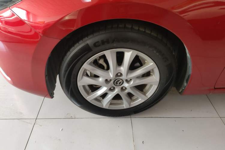 Used Mazda 3 Axela 2019 Cloud-Controlled Version Sedan 1.5L Automatic Comfort Trim China VI Standard Left Front Wheel Hub