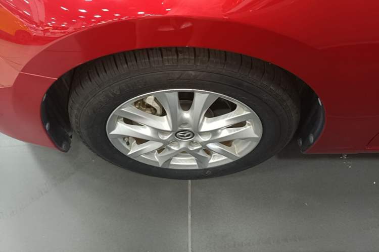 Used Mazda 3 Axela 2019 Cloud-Controlled Sedan 1.5L Automatic Luxury Model China VI Standard Left Front Wheel Hub