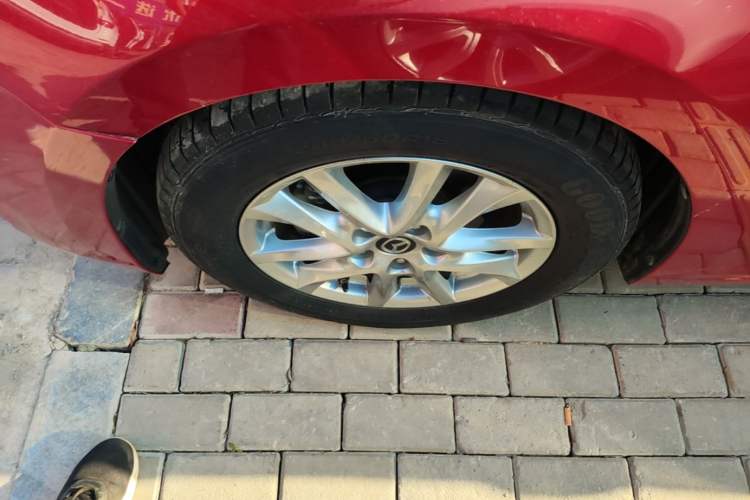 Used Mazda 3 Axela 2019 Cloud-Controlled Edition Hatchback 1.5L Automatic Luxury Model China VI Standard Left Front Wheel Hub