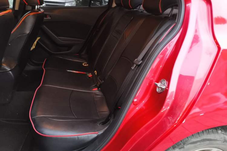 Used Mazda 3 Axela 2019 Cloud-Controlled Version Sedan 1.5L Automatic Comfort Trim China VI Standard Left Rear Seat