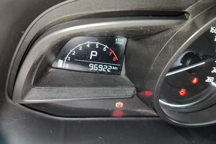 Used Mazda 3 Axela 2019 Cloud-Controlled Sedan 1.5L Automatic Luxury Model China VI Standard Odometer Close Up