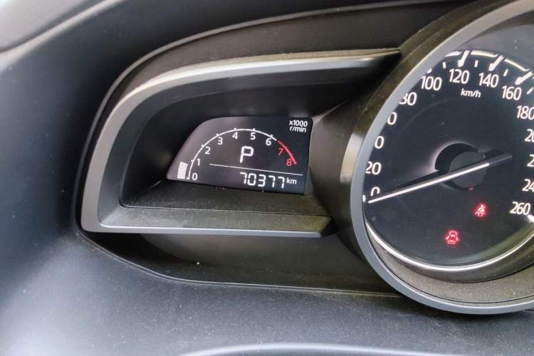 Used Mazda 3 Axela 2019 Cloud-Controlled Version Sedan 1.5L Automatic Comfort Trim China VI Standard Odometer Close Up