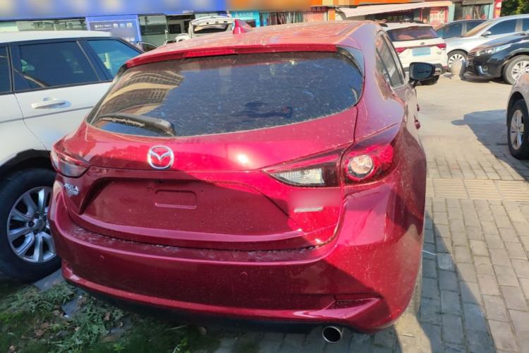 Used Mazda 3 Axela 2019 Cloud-Controlled Edition Hatchback 1.5L Automatic Luxury Model China VI Standard Rear