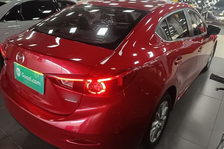 Used Mazda 3 Axela 2019 Cloud-Controlled Sedan 1.5L Automatic Luxury Model China VI Standard Rear Right 45 Deg