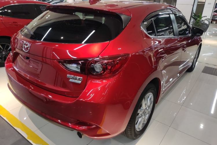 Used Mazda 3 Axela 2019 Cloud-Control Edition Hatchback 1.5L Automatic Comfort Model China VI Standard Rear Right 45 Deg