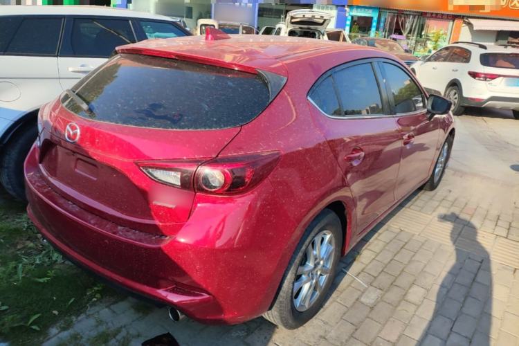 Used Mazda 3 Axela 2019 Cloud-Controlled Edition Hatchback 1.5L Automatic Luxury Model China VI Standard Rear Right 45 Deg