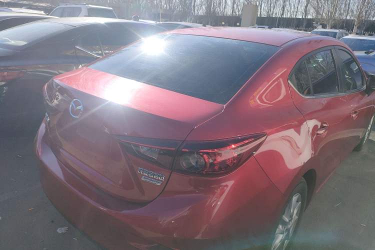 Used Mazda 3 Axela 2019 Cloud-Controlled Version Sedan 1.5L Automatic Comfort Trim China VI Standard Rear Right 45 Deg