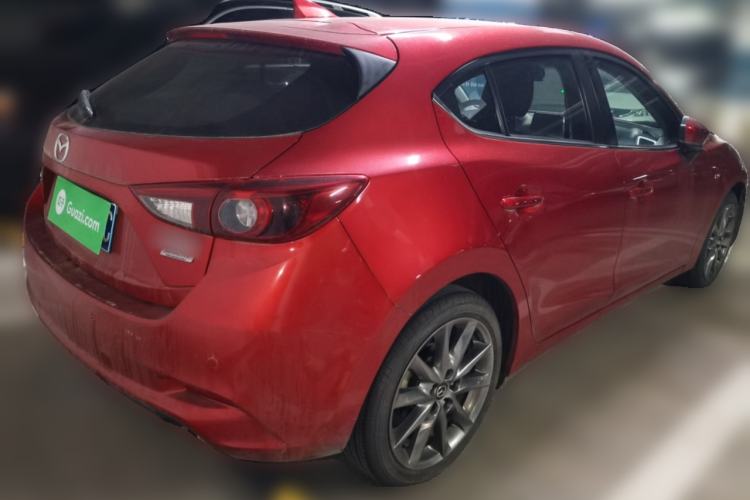 Used Mazda 3 Axela 2019 Cloud-Controlled Version Hatchback 2.0L Automatic Luxury Model China VI Standard Rear Right 45 Deg