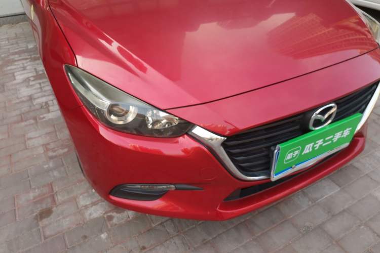 Used Mazda 3 Axela 2019 Cloud-Controlled Version Sedan 1.5L Automatic Comfort Trim China VI Standard Right Front Headlight