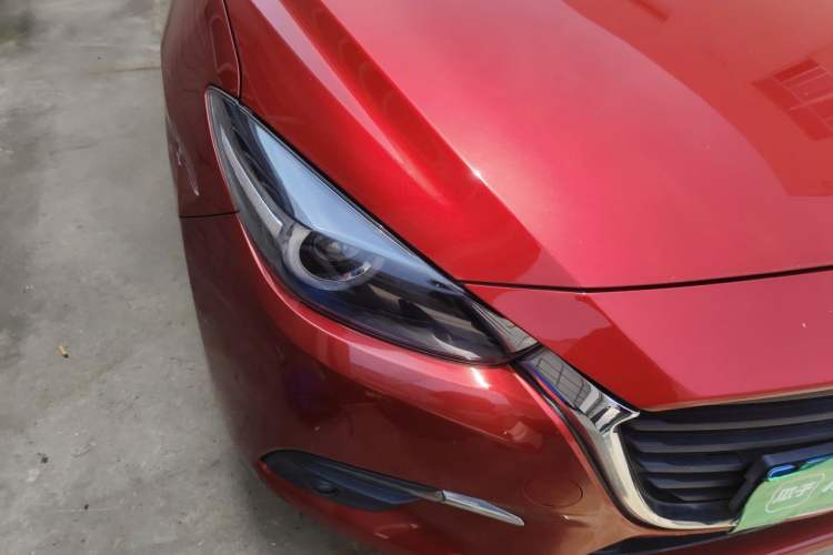 Used Mazda 3 Axela 2019 Cloud-Controlled Sedan 1.5L Automatic Luxury Model China VI Standard Right Front Headlight
