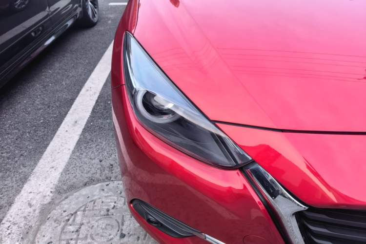 Used Mazda 3 Axela 2019 Cloud-Controlled Sedan 1.5L Automatic Luxury Model China VI Standard Right Front Headlight