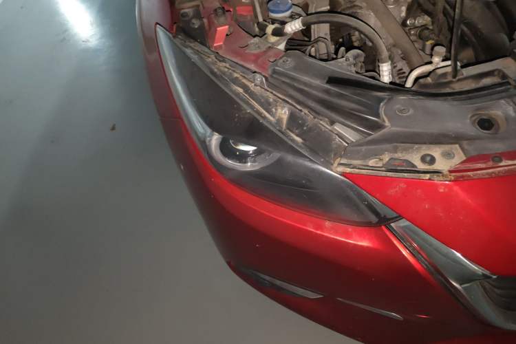 Used Mazda 3 Axela 2019 Cloud-Controlled Sedan 1.5L Automatic Luxury Model China VI Standard Right Front Headlight