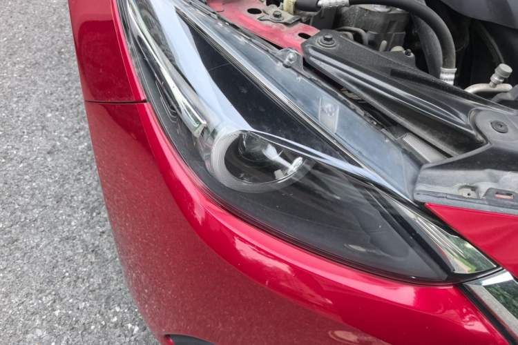Used Mazda 3 Axela 2019 Cloud-Controlled Version Sedan 2.0L Automatic Luxury Trim China VI Standard Right Front Headlight