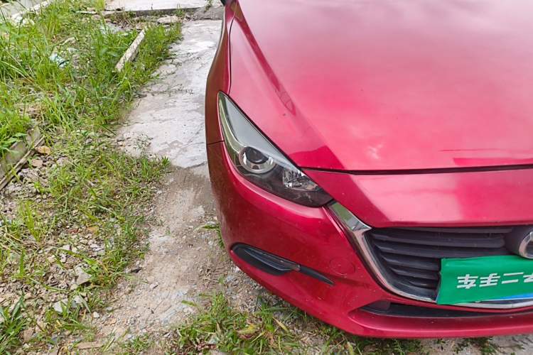 Used Mazda 3 Axela 2019 Cloud-Controlled Version Sedan 1.5L Automatic Comfort Trim China V Standard Right Front Headlight