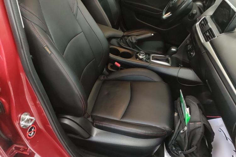 Used Mazda 3 Axela 2019 Cloud-Control Edition Hatchback 1.5L Automatic Comfort Model China VI Standard Right Front Seat