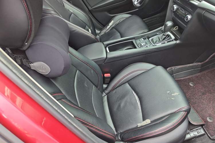 Used Mazda 3 Axela 2019 Cloud-Controlled Version Sedan 1.5L Automatic Luxury Trim China V Standard Right Front Seat