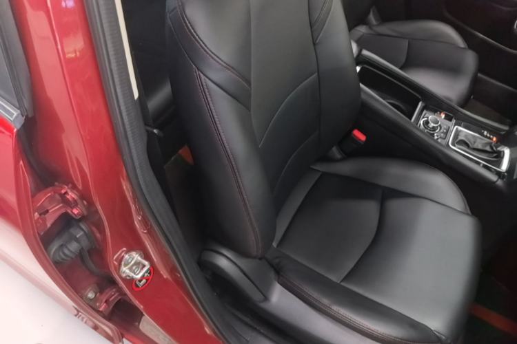 Used Mazda 3 Axela 2019 Cloud-Controlled Sedan 1.5L Automatic Luxury Model China VI Standard Right Front Seat