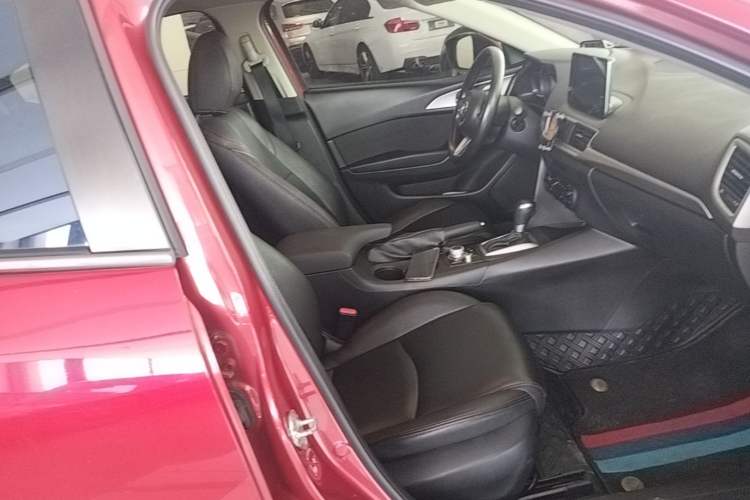 Used Mazda 3 Axela 2019 Cloud-Controlled Version Sedan 1.5L Automatic Comfort Trim China V Standard Right Front Seat