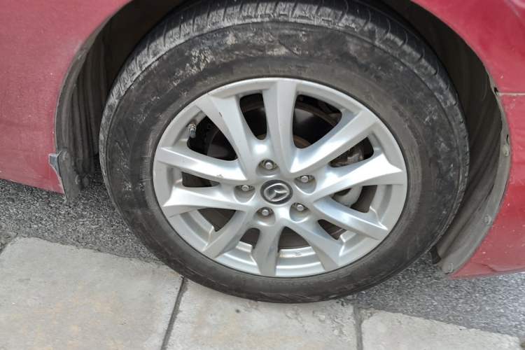 Used Mazda 3 Axela 2019 Cloud-Controlled Sedan 1.5L Automatic Luxury Model China VI Standard Right Front Wheel Hub