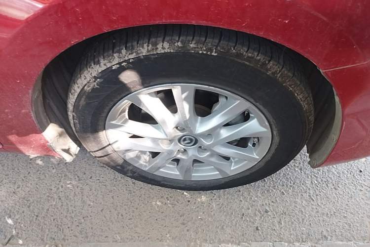 Used Mazda 3 Axela 2019 Cloud-Controlled Sedan 1.5L Automatic Luxury Model China VI Standard Right Front Wheel Hub