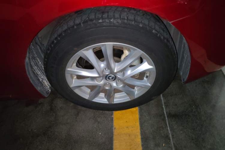Used Mazda 3 Axela 2019 Cloud-Controlled Sedan 1.5L Automatic Luxury Model China VI Standard Right Front Wheel Hub