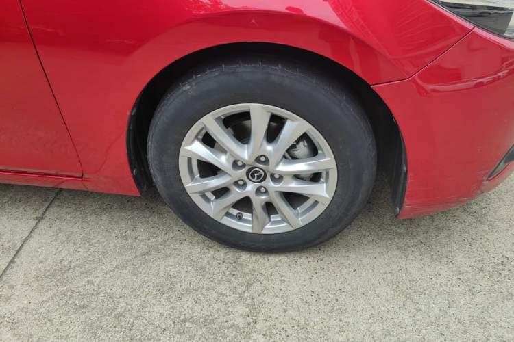 Used Mazda 3 Axela 2019 Cloud-Controlled Sedan 1.5L Automatic Luxury Model China VI Standard Right Front Wheel Hub